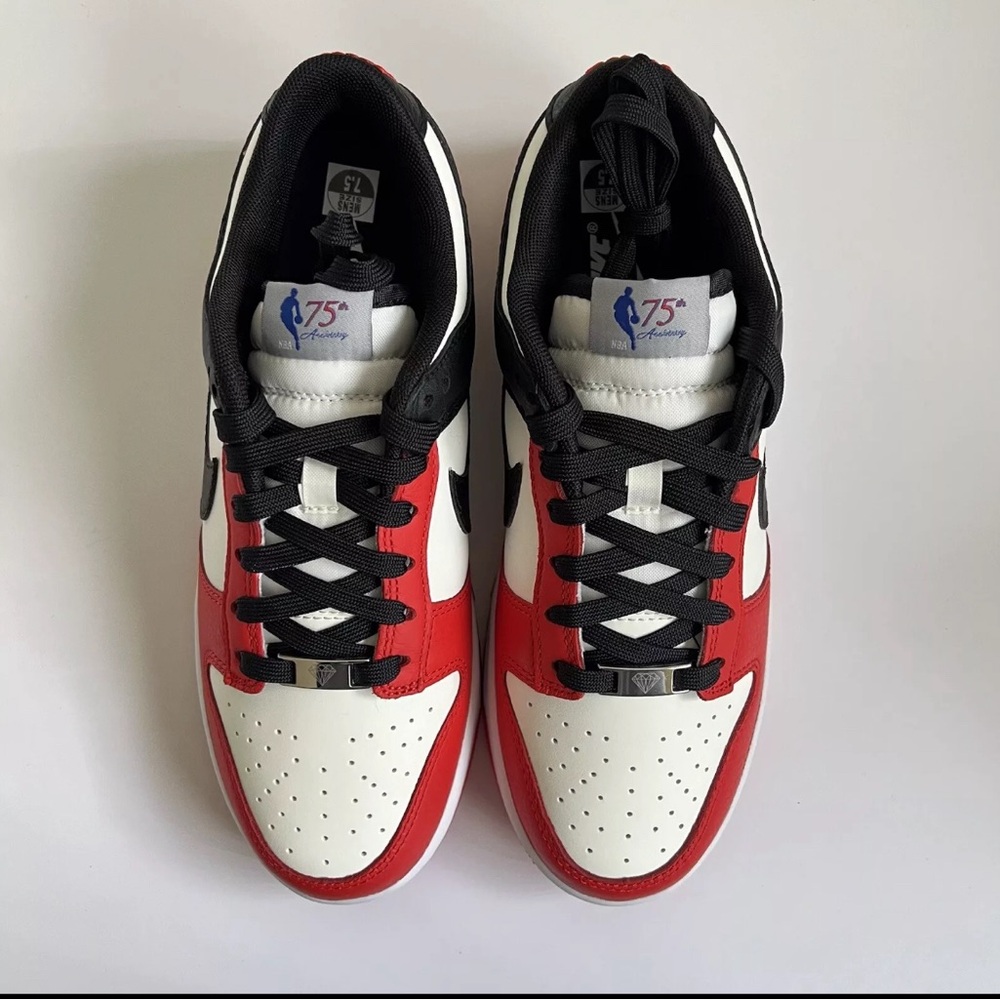 Size 7.5 - Nike Dunk Low EMB x NBA 75th Anniversary - Bulls 2021